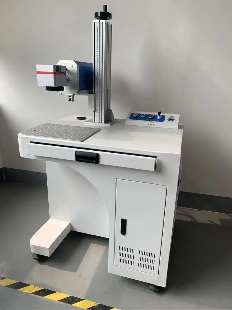 激光喷码机和激光打码机有什么不同?如何区分? 激光喷码机和激光打码机有什么不同?如何区分?